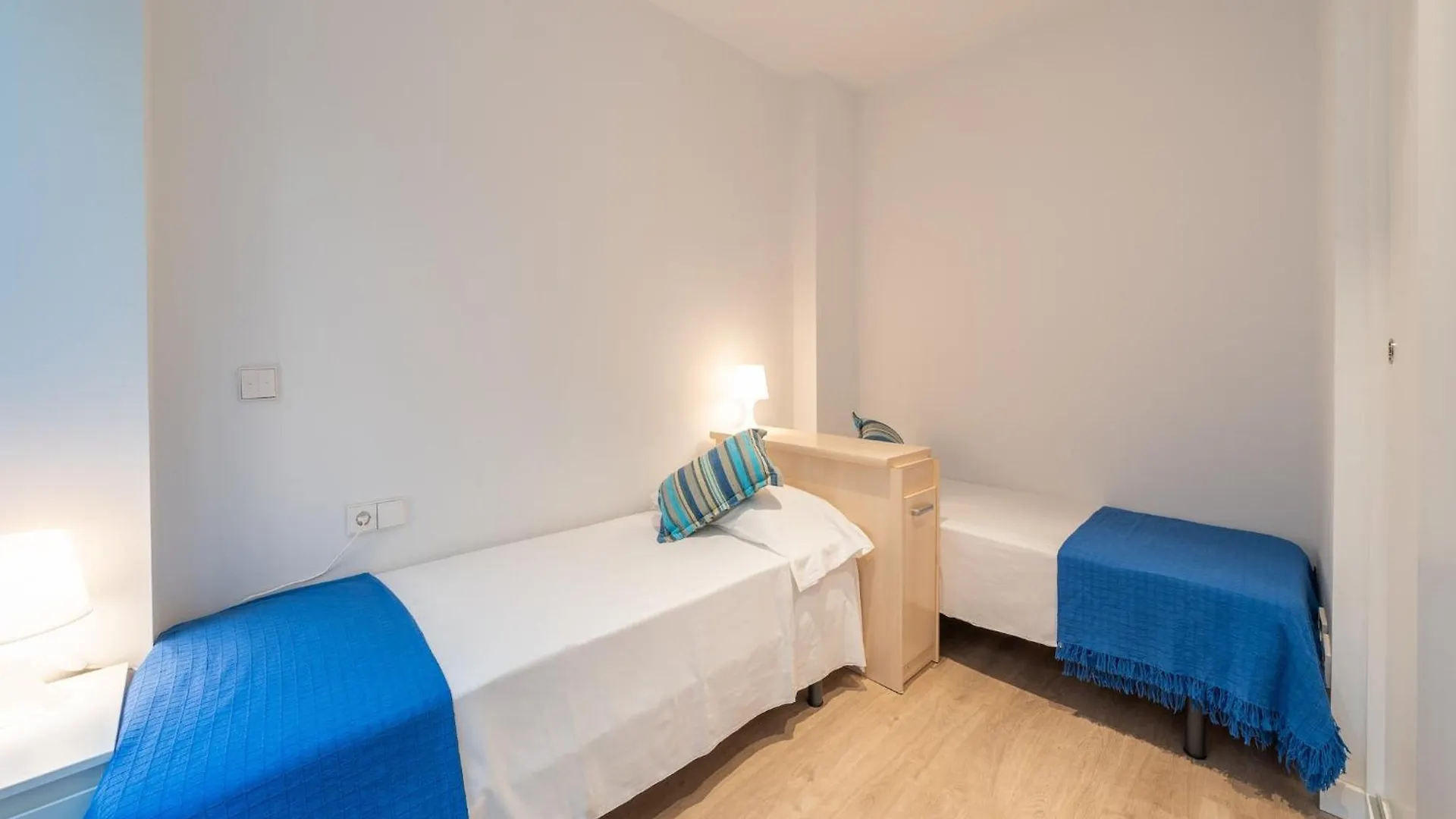 Beautiful Apartment In The Town Of L'Escala, España